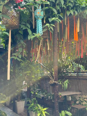 Retro At Phra Sing Guest House